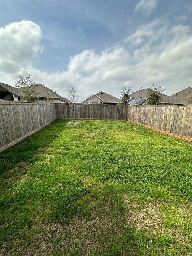 Building Photo - 15019 Red Dam Trl