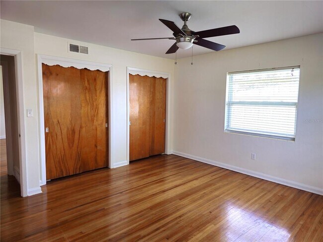 Building Photo - 1369 Whitacre Dr