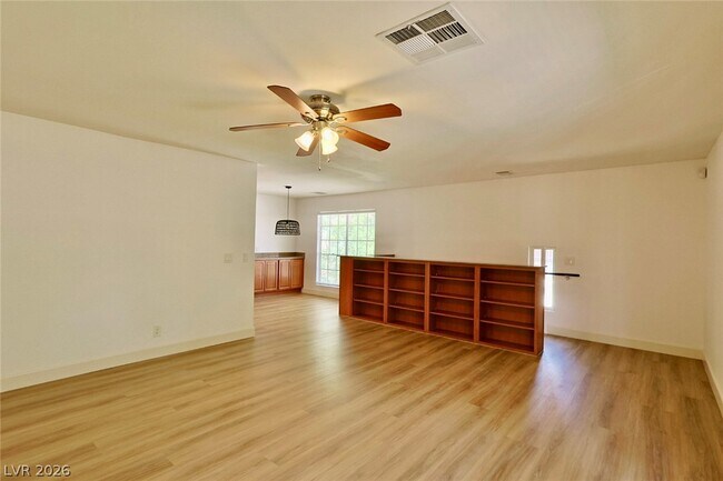 Building Photo - 3181 Pinehurst Dr