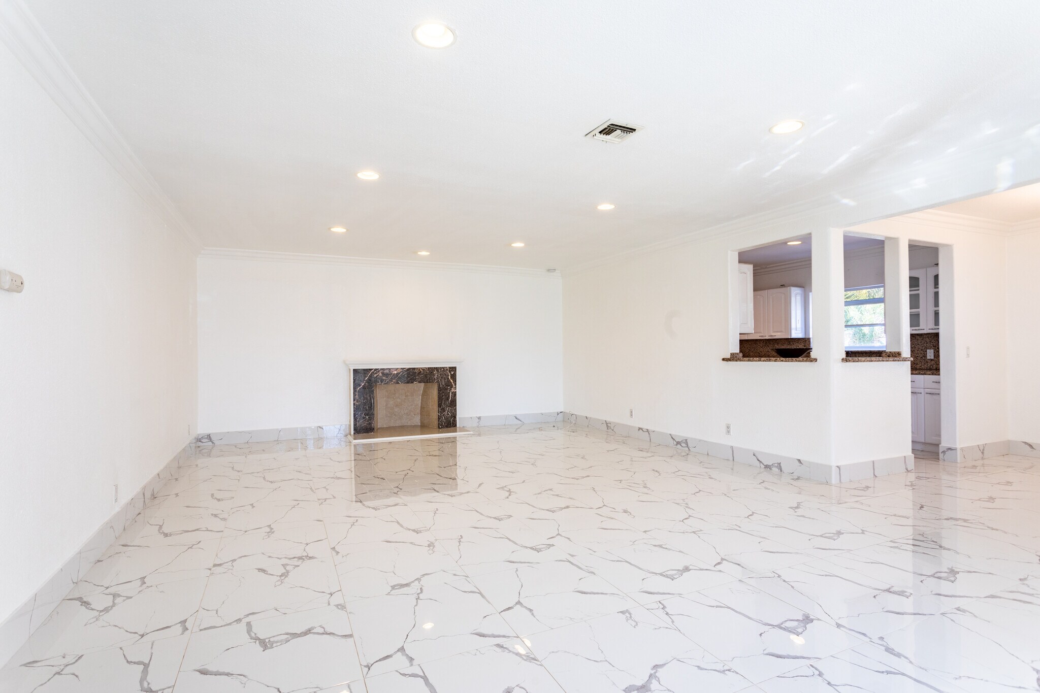 Building Photo - 12737 Hatteras Street