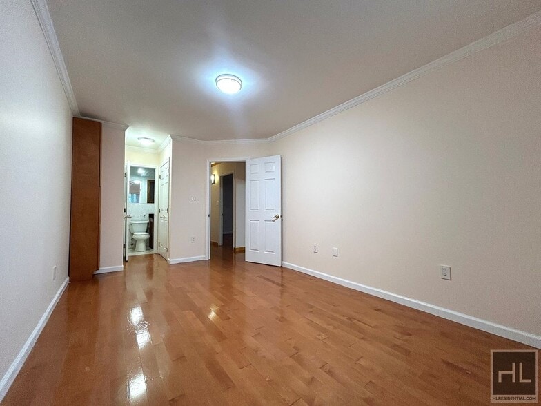 Building Photo - 70 STREET