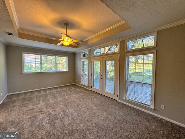 Building Photo - 535 Cardinal Cir E