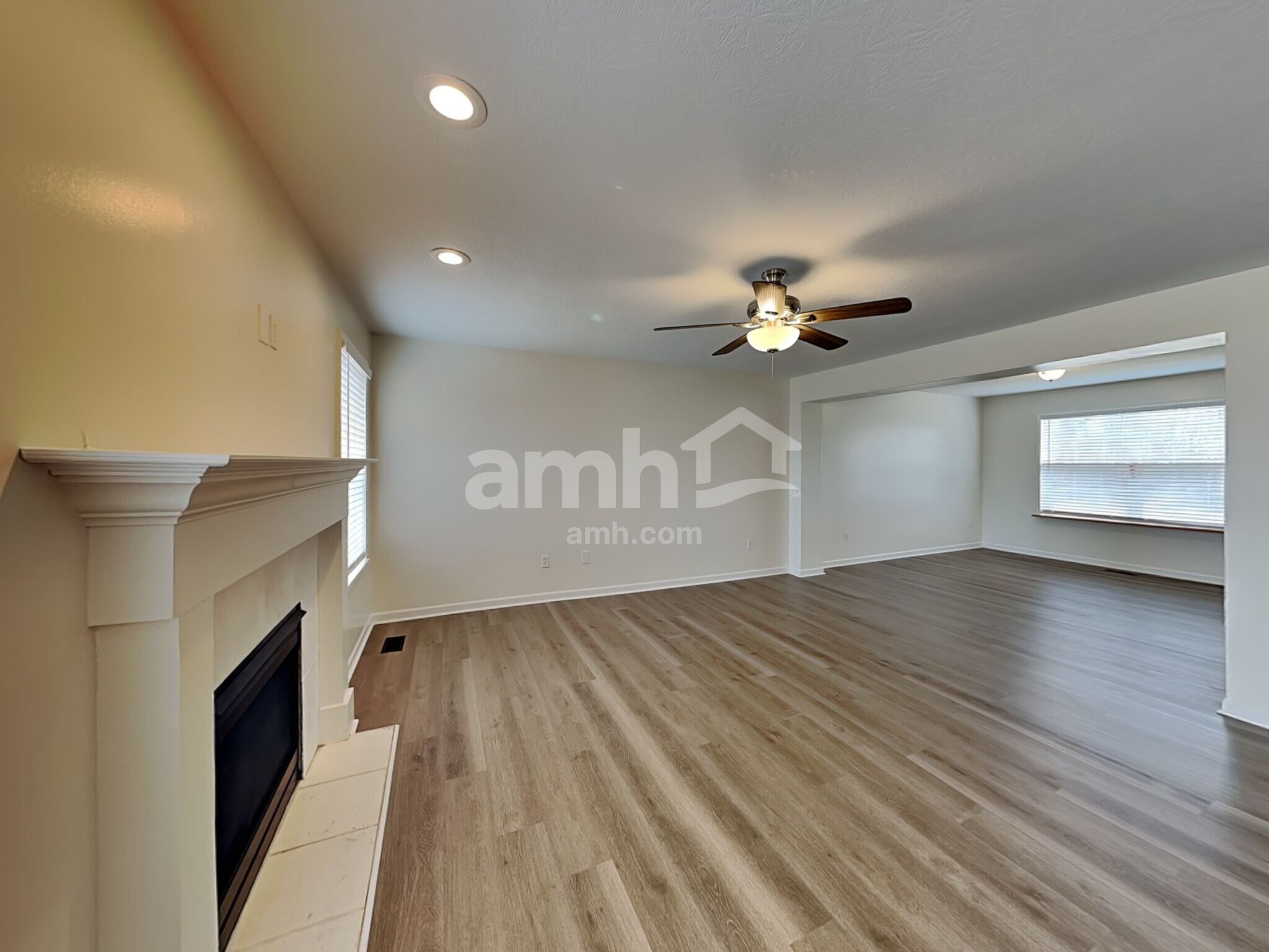 Building Photo - 9911 Codyview Dr