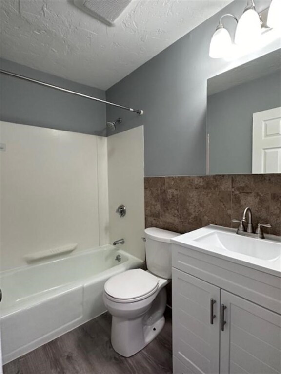 Building Photo - 207 Union St