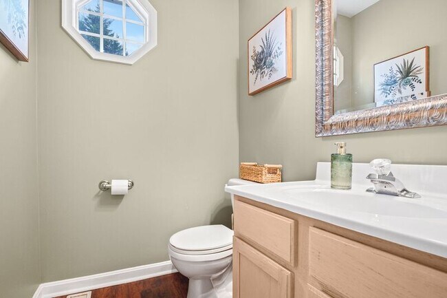 Building Photo - 4410 Caven Ct N