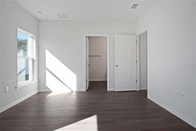 Building Photo - 1311 Hillsborough Ln