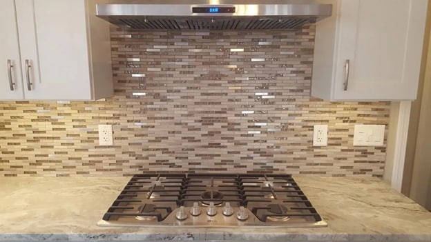 Kitchen Gas Cook-Top - 40 Green St