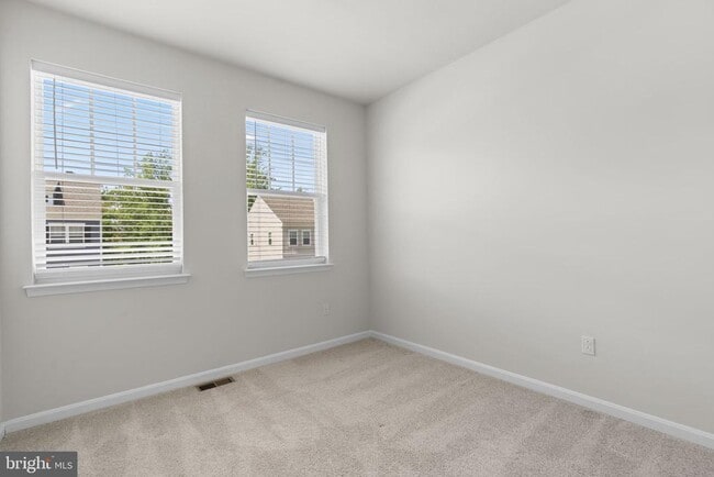 Building Photo - 7980 Patterson Wy