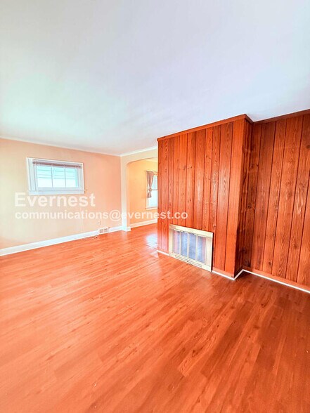 Building Photo - 4315 Garden Park Dr