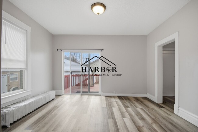 Building Photo - 401 3rd Ave SW