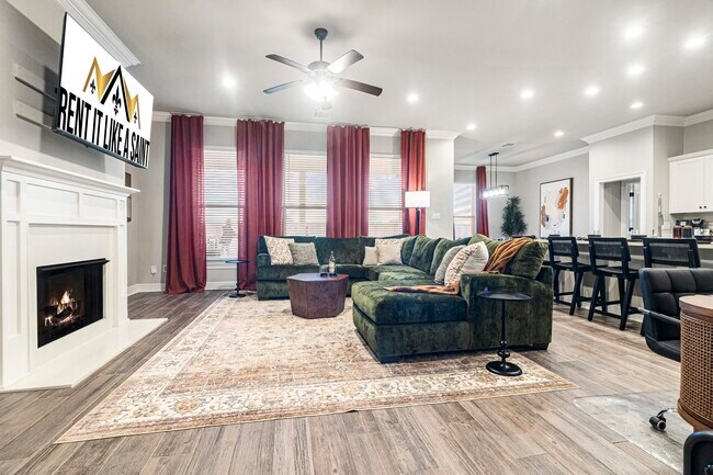 Building Photo - 3313 Flatwood Dr