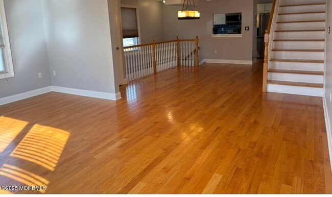 Building Photo - 112 N Broadway