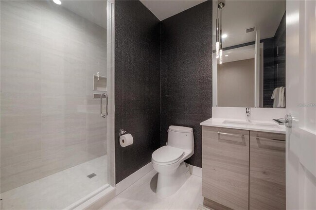 Building Photo - 2103 Bayshore Blvd