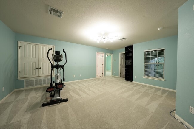 Building Photo - 9517 Eagle Knoll Dr