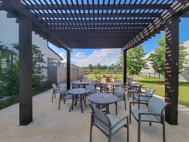 Building Photo - 3 Bed Home for Rent in Park Row Village West | Houston TX 77084