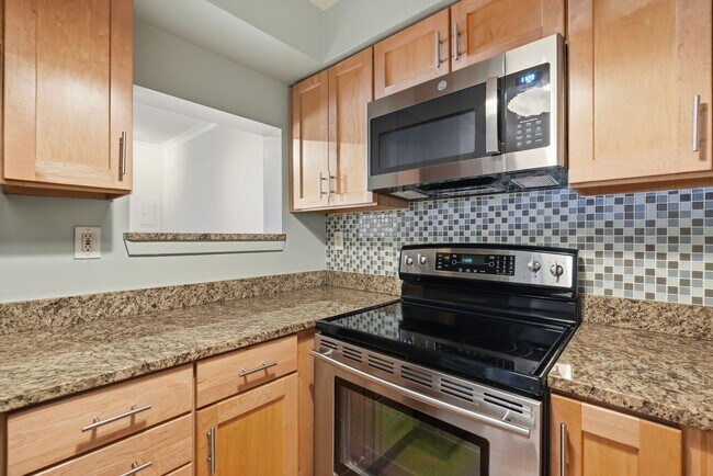 Building Photo - 1BR in the Heart of Logan Circle