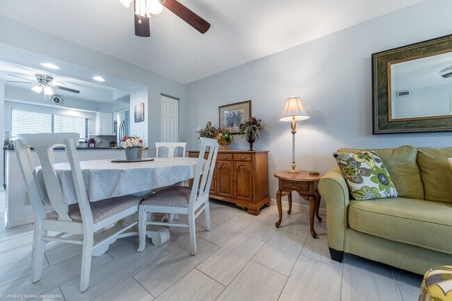 Building Photo - TURNKEY FURNISHED RENTAL ON GOLF COURSE. GROUND FLOOR UNIT