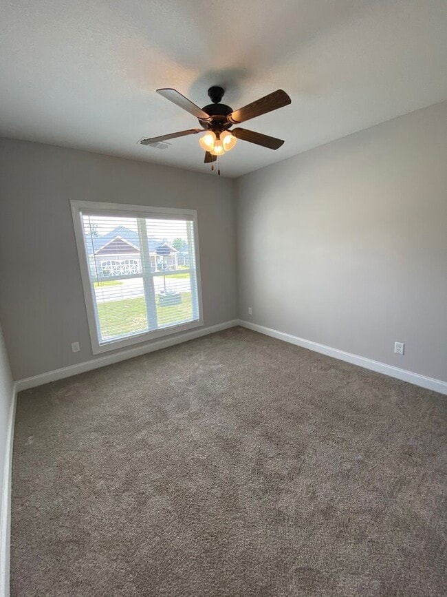 Building Photo - 109 Cascades Ct