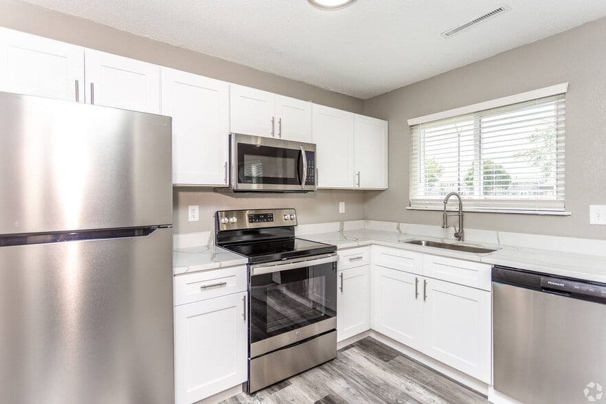 Interior Photo - Lux off Archer