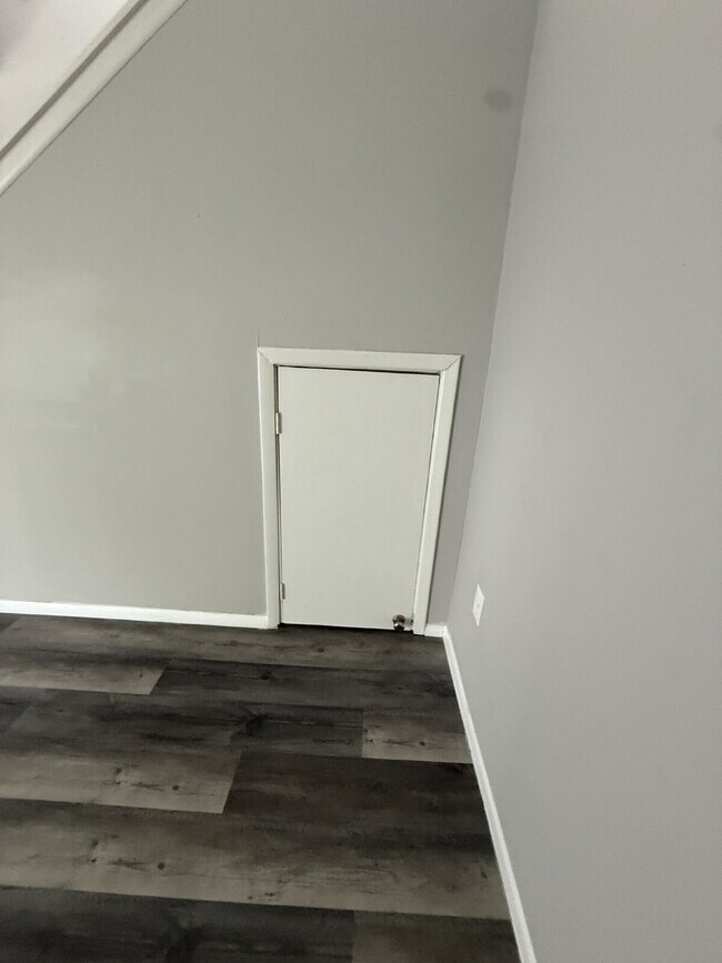 Building Photo - **Move in Special! Inquire now! **Recently...
