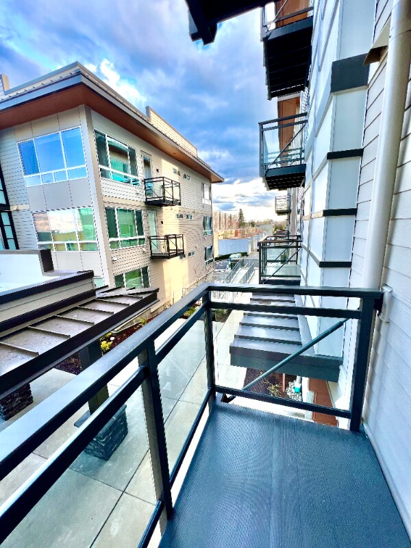 Building Photo - 2330 Yakima Ct