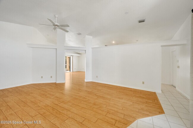 Building Photo - 330 Las Olas Dr