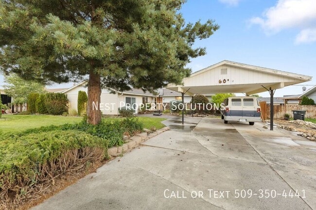 Building Photo - 603 N Crestview Dr