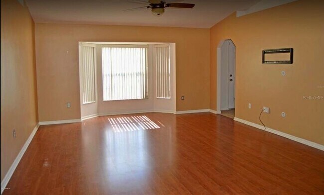 Building Photo - 22 Teak Ct