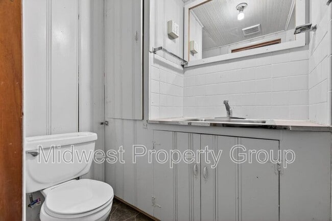 Building Photo - 10406 Hobkirk Dr