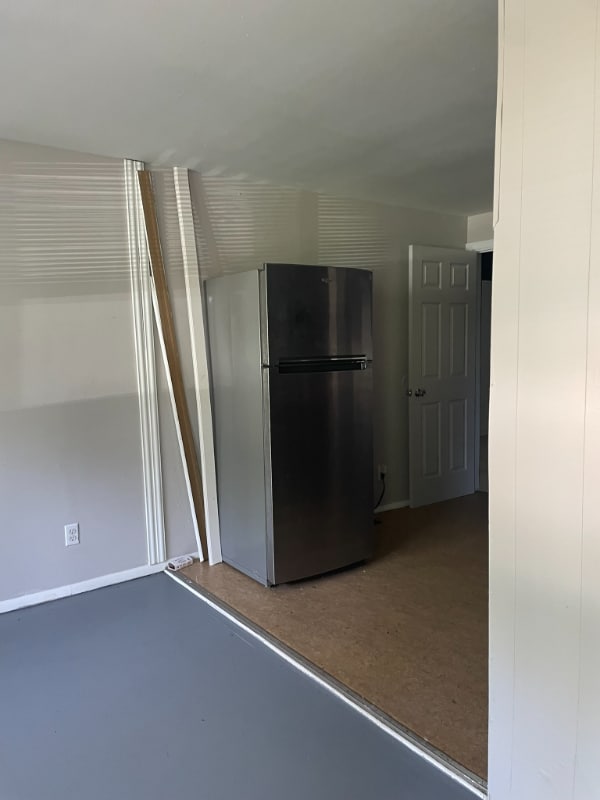 Building Photo - 1112 Dennison Ave