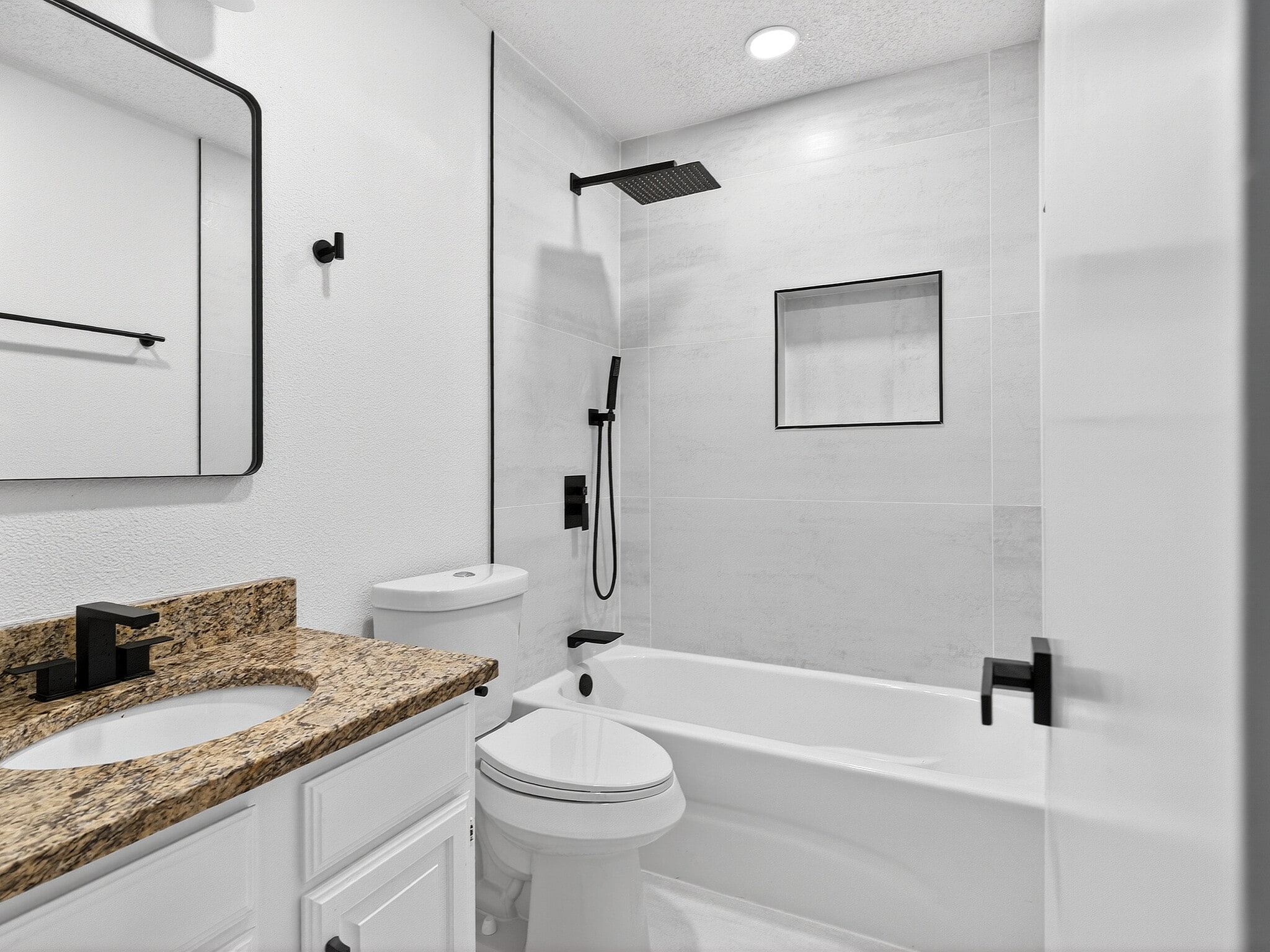 Building Photo - 3808 Glover Dr