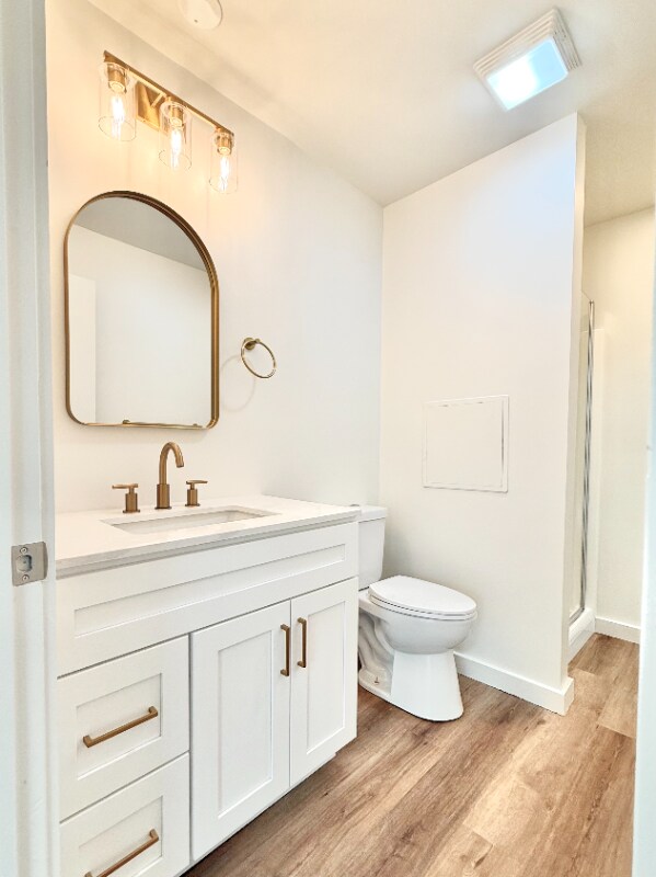 Building Photo - 6386-6386 Shelton Ct
