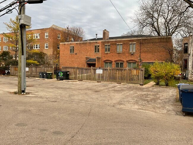 Building Photo - 1930 Sherman Ave