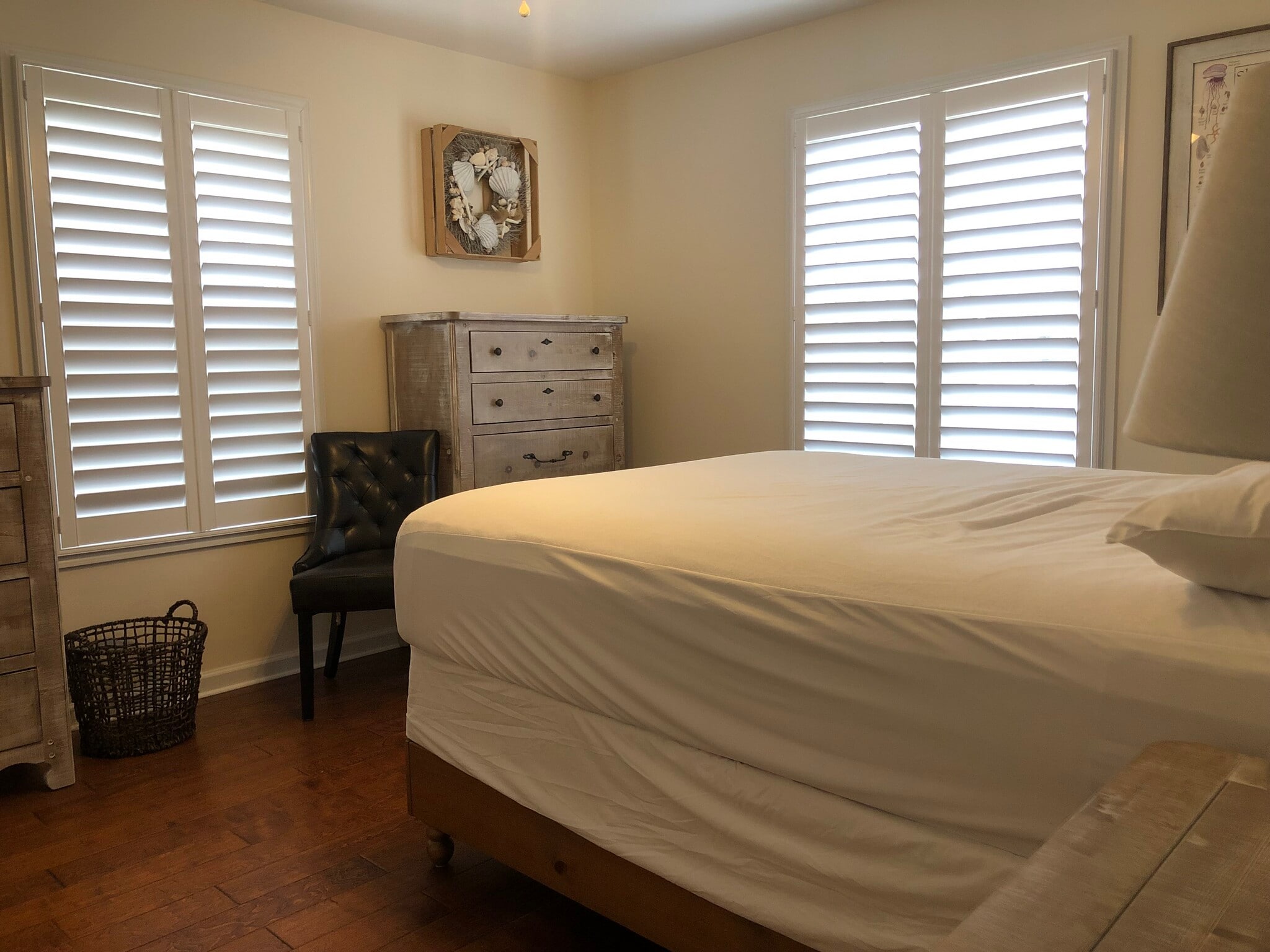 Main-level BR 1 - 23166 Bridgeway Ct E