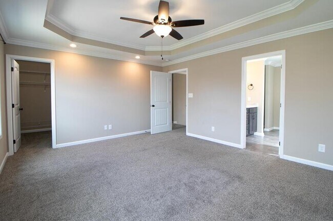 Building Photo - 502 Low Country Ct