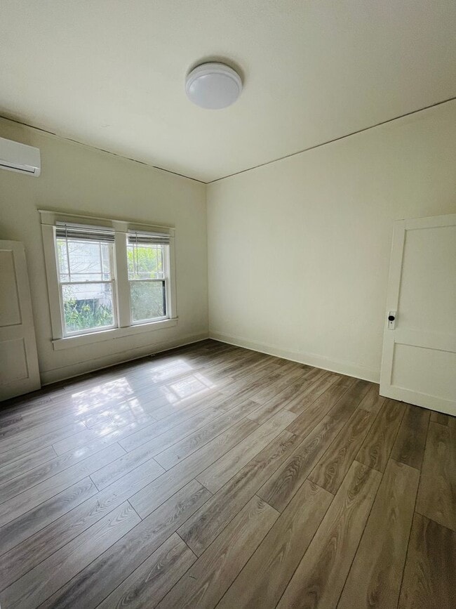 Building Photo - 802 South Blvd