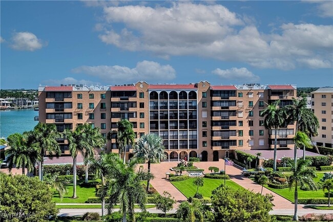 Building Photo - 3430 Gulf Shore Blvd N
