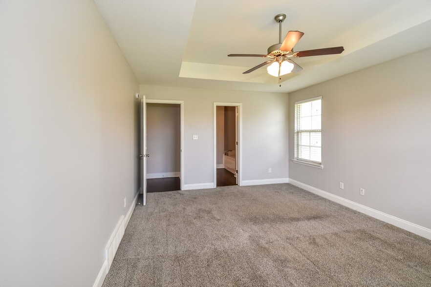 Building Photo - 8896 Willa Jean Cove