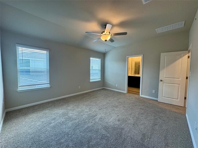 Building Photo - 1850 Settlers Glen Dr