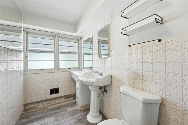 Building Photo - Newly Renovated 5BD/3BA Single-Family Home in University Park - Near UPortland! $3,750/mo - Avail...