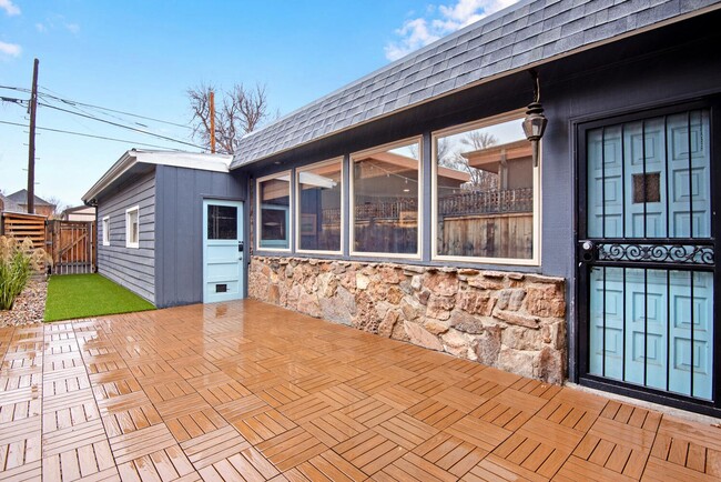 Building Photo - Beautifully Renovated Home in the Berkley ...