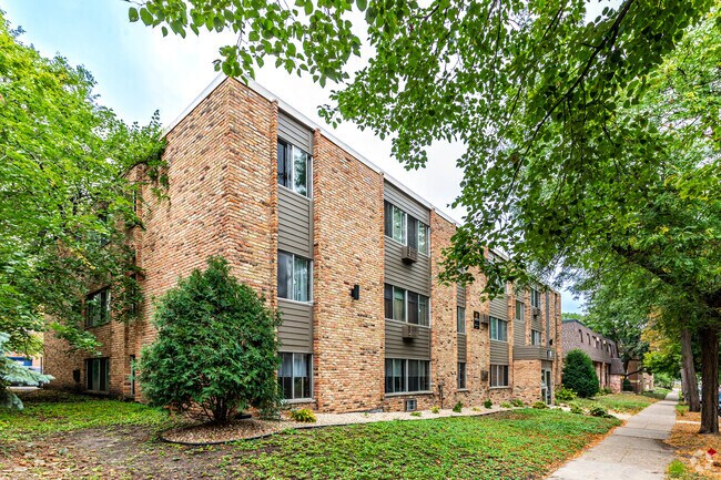 Building Photo - 2636 Fremont