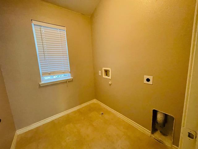 Building Photo - 7120 Wind Row Dr