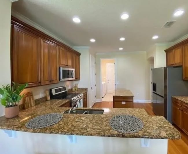 Building Photo - 3813 Golden Knot Dr