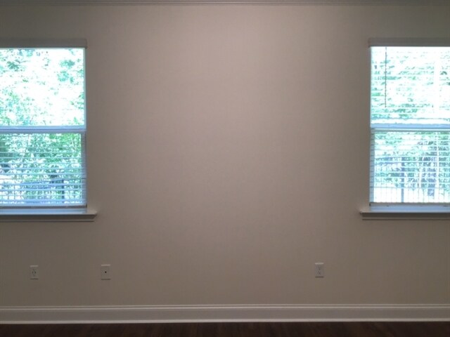 Building Photo - 222 Swan Dr
