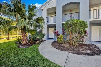 Building Photo - 1/1 in Fort Myers- Unfurnished Annual