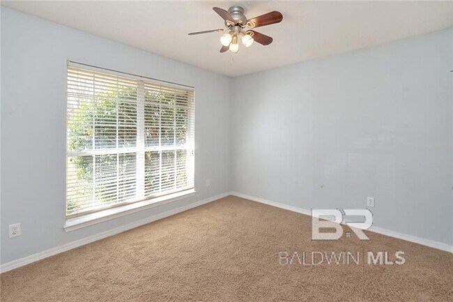 Building Photo - 30894 Pinyon Dr