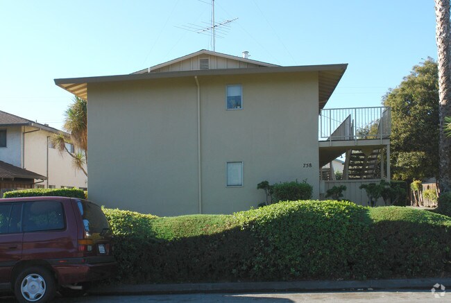 Building Photo - 758 Carmel Ave
