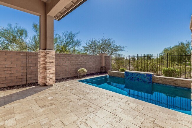 Building Photo - STUNNING HOME IN PEORIA