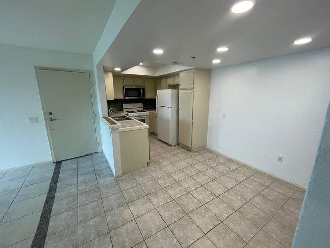 Building Photo - 249 Mangano Cir